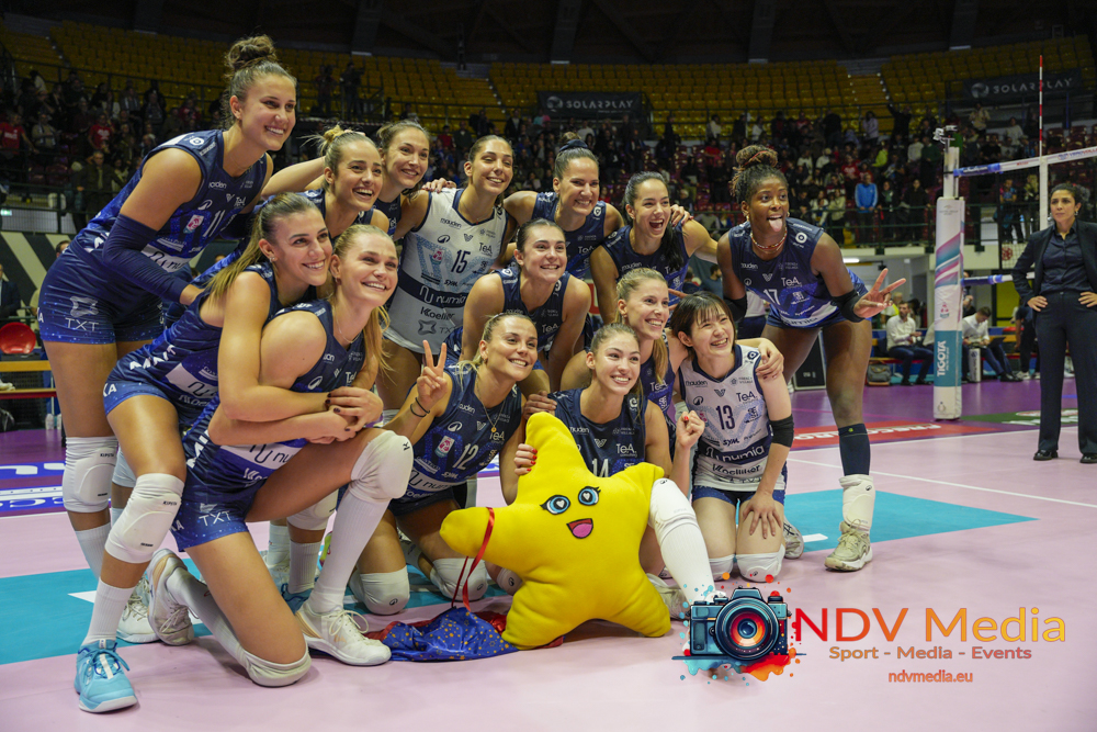 NumiaVerovolley Milano supera Reale Mutua Fenera Chieri: vittoria per 3-1 all’Opiquad Arena